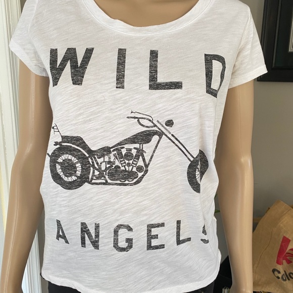 🔥HUGE SALE🔥 White T-Shirt - Picture 2 of 6